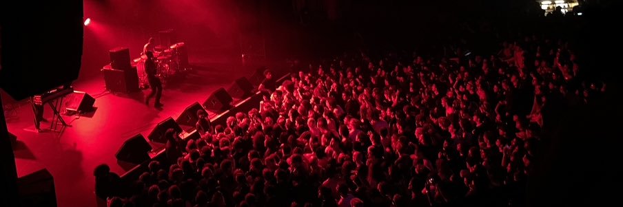 eezleez's profile banner image