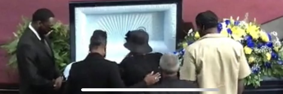 FullyLoaded🤎. banner