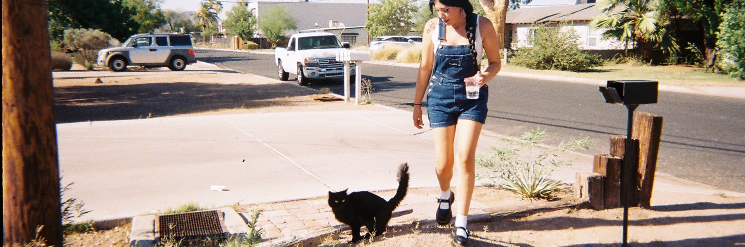 _nikimartinez's profile banner image