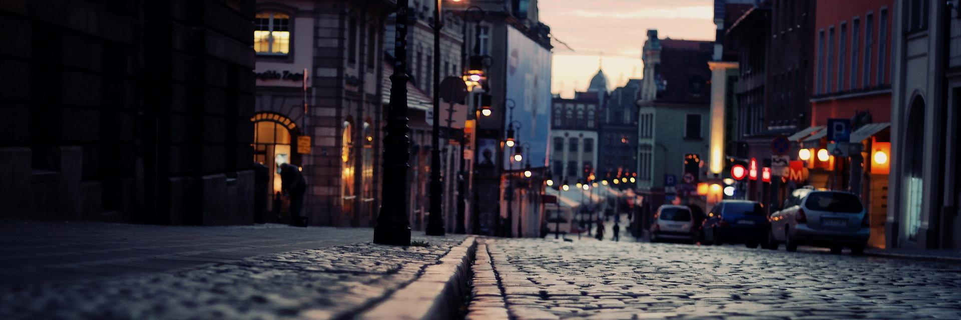 Ngaving's profile banner image
