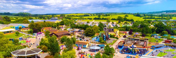 CrealyResort Profile Banner