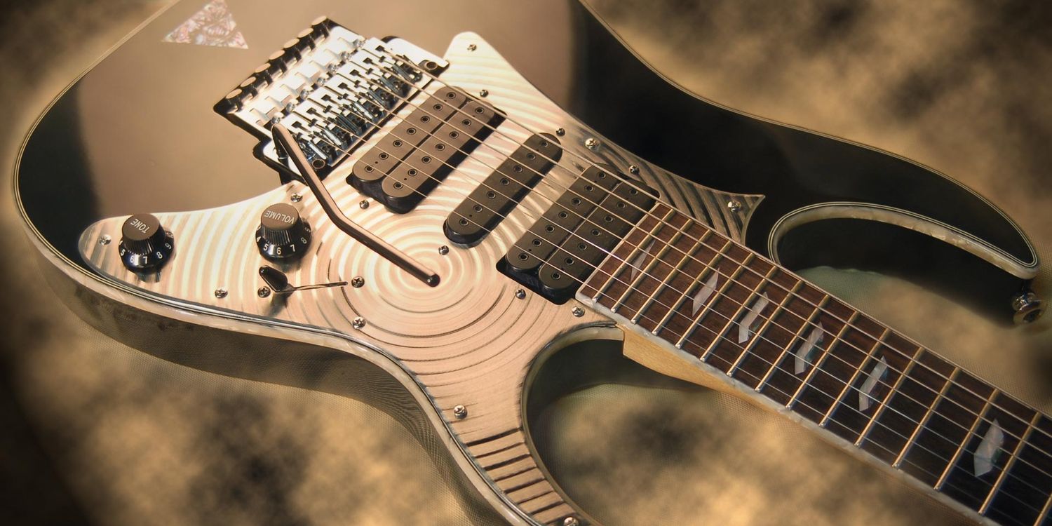 Héctor Carbonell banner