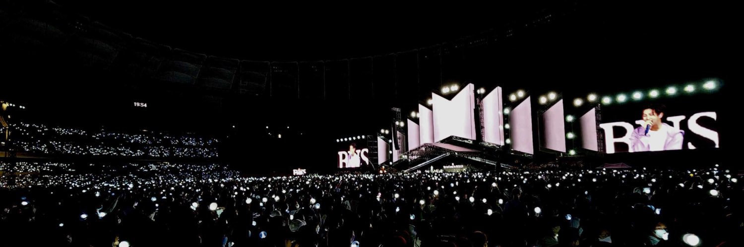 태형's 🐯🤍 banner