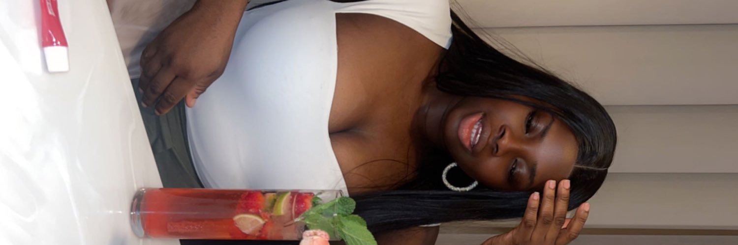 meeriham_'s profile banner image