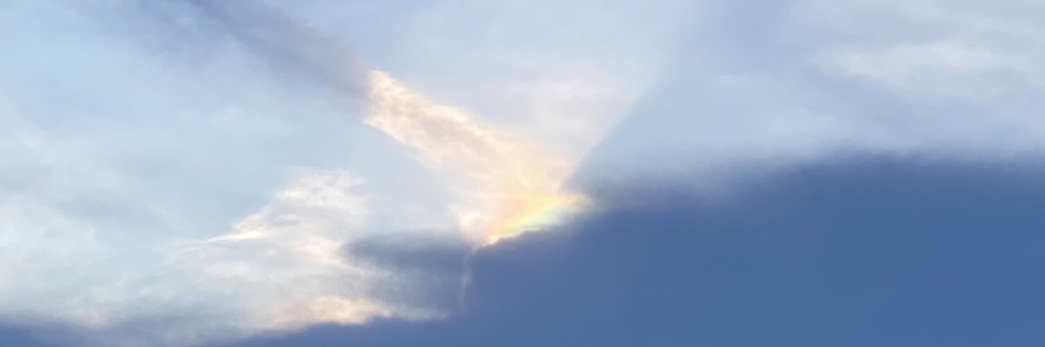 Maeluv25's profile banner image