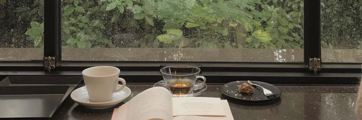 تغريد العلكمي banner