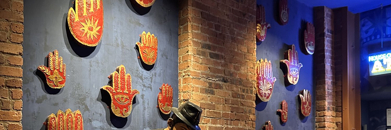 melvvny's profile banner image