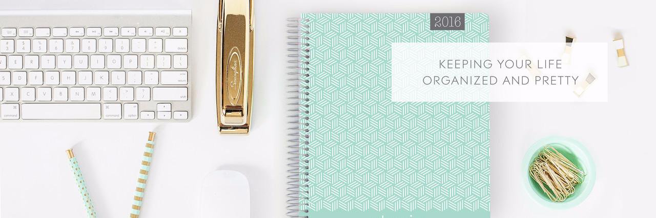 Plum Paper Addict banner