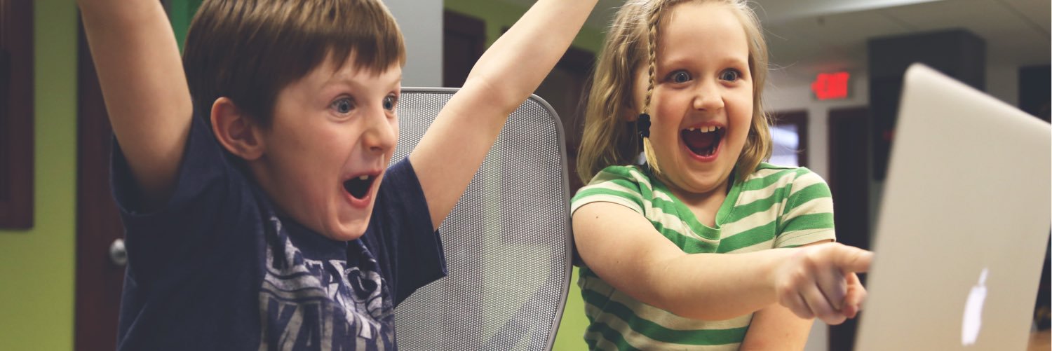 SocialGuruDE's profile banner image