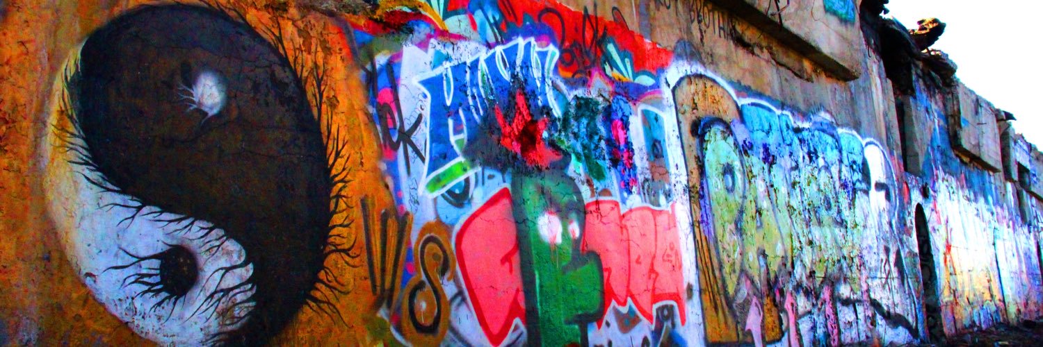Em_ren's profile banner image