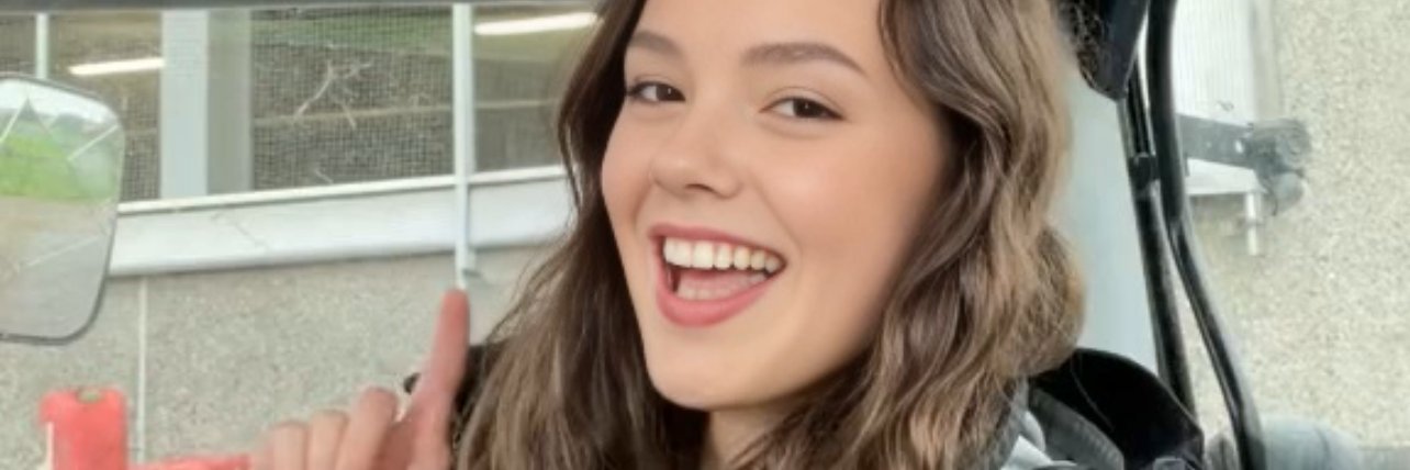 bernallsaraa's profile banner image