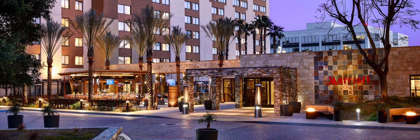 Marriott Burbank banner