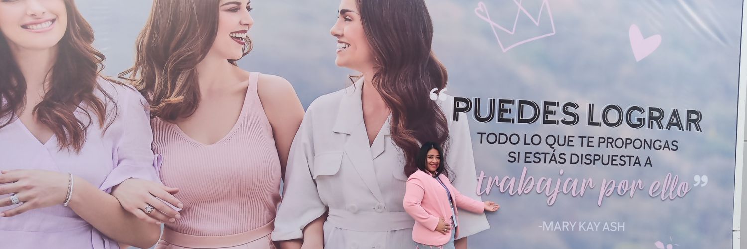 Piollyelena's profile banner image