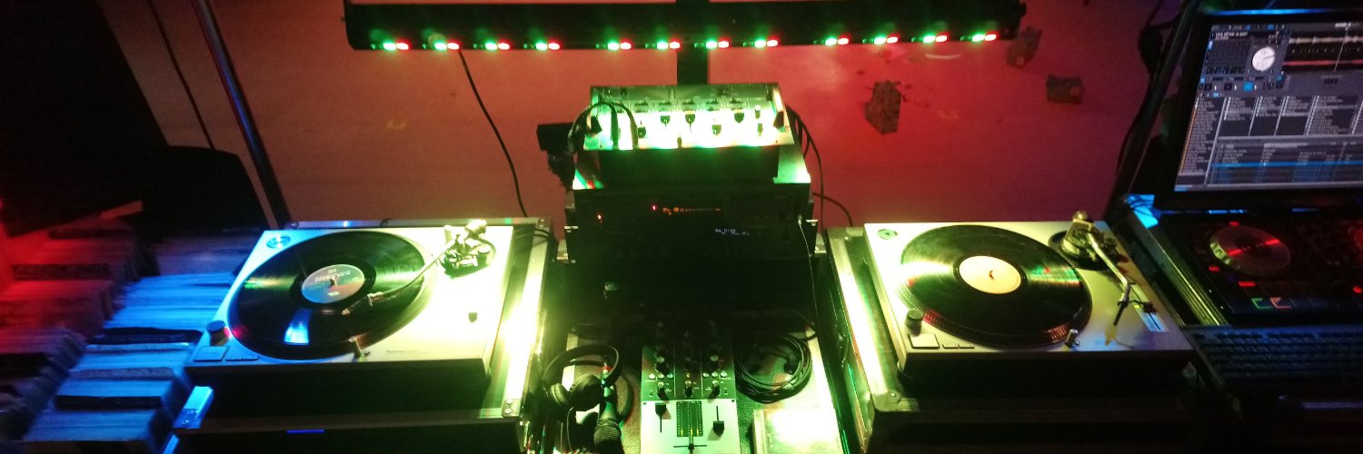 LPhy1971's profile banner image