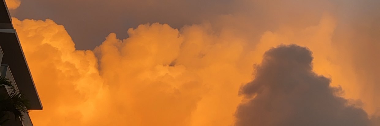 justsuug's profile banner image