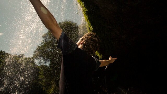 alepdon's profile banner image