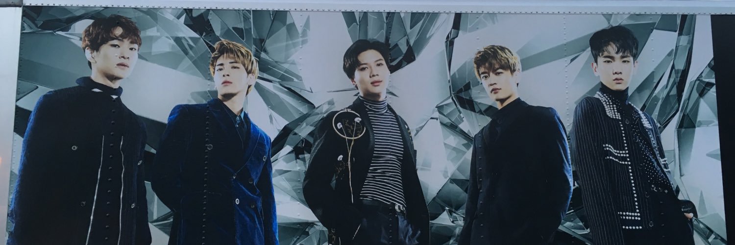 1219_ann's profile banner image