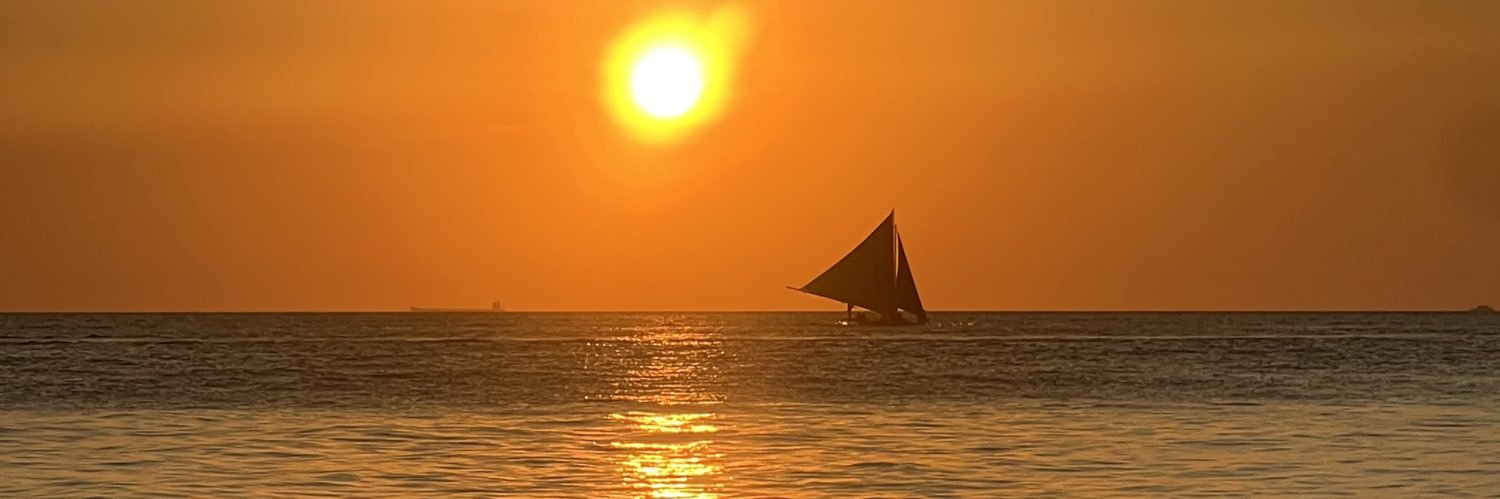 itsgenevievee's profile banner image