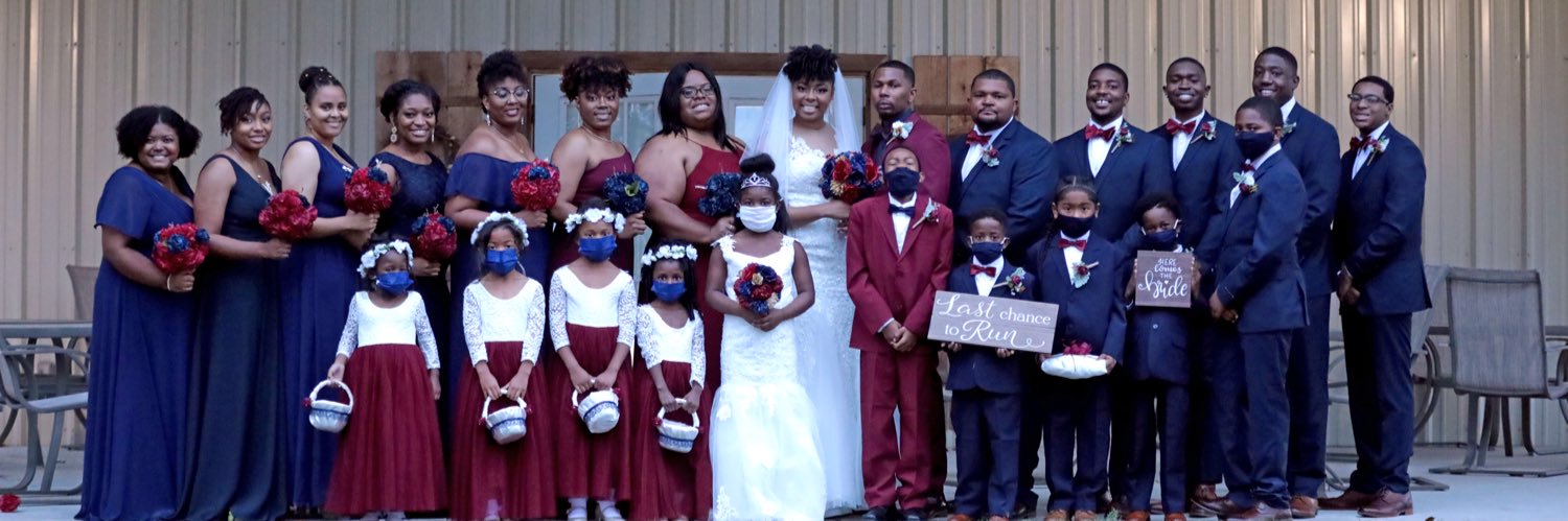 taylor_symonee's profile banner image
