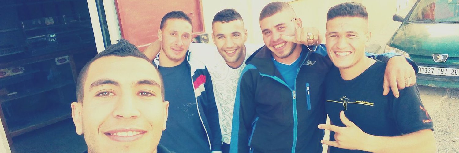 faidziane's profile banner image