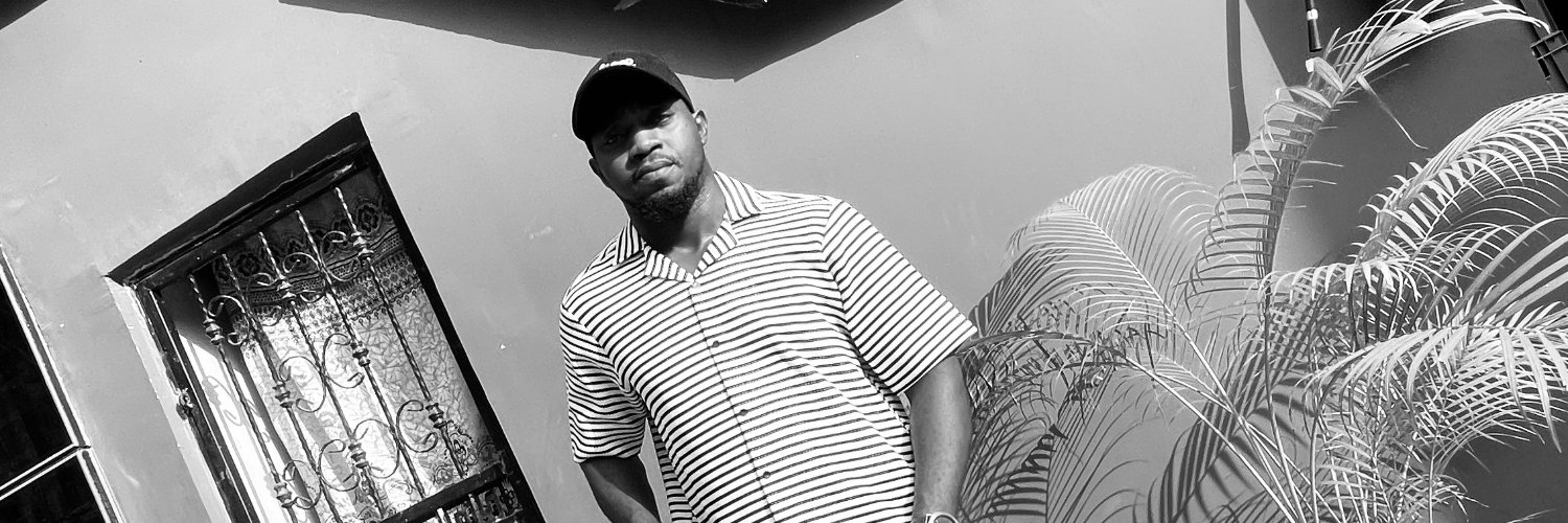 _zeema__'s profile banner image