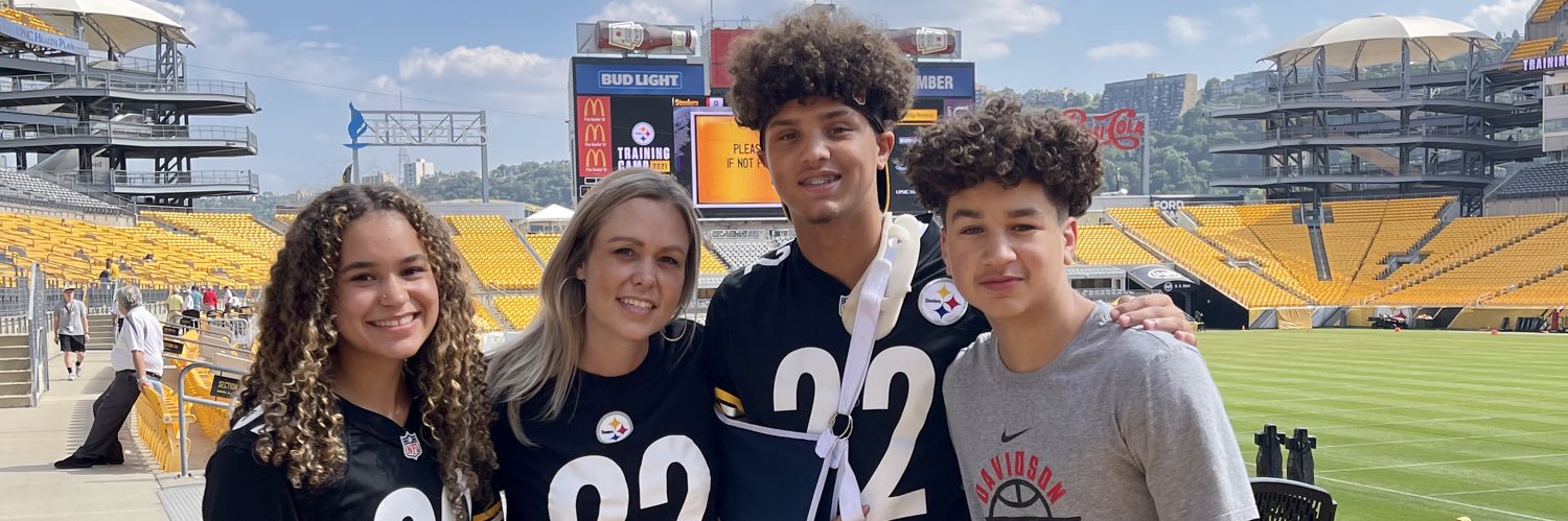Kristi Ellis banner