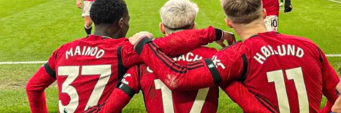emansuave's profile banner image