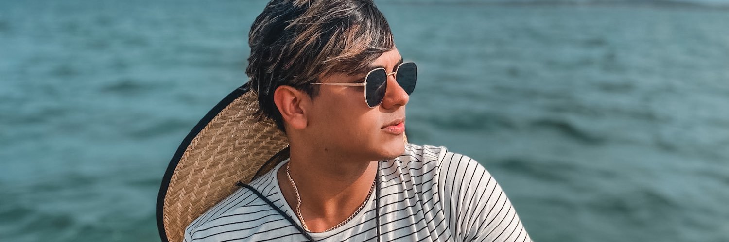 Andrés Ramírez banner