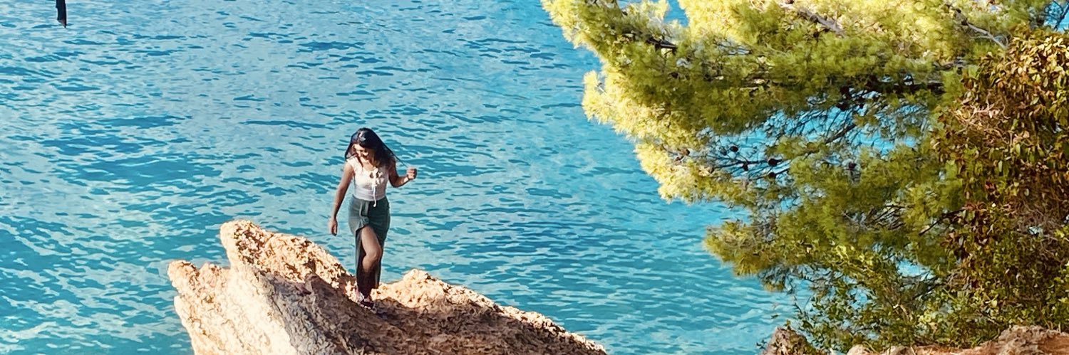 beste_tuncel's profile banner image