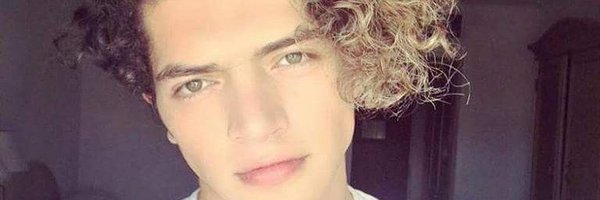 Angela32553662 Profile Banner