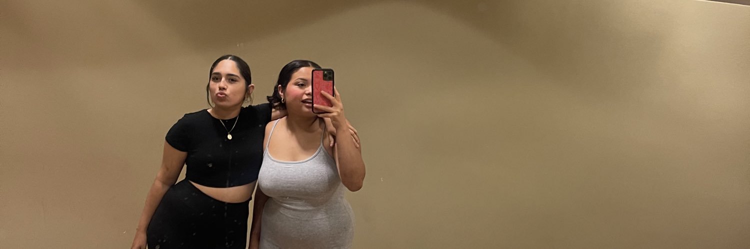 alinavalencia22's profile banner image