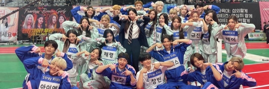 midearpink's profile banner image