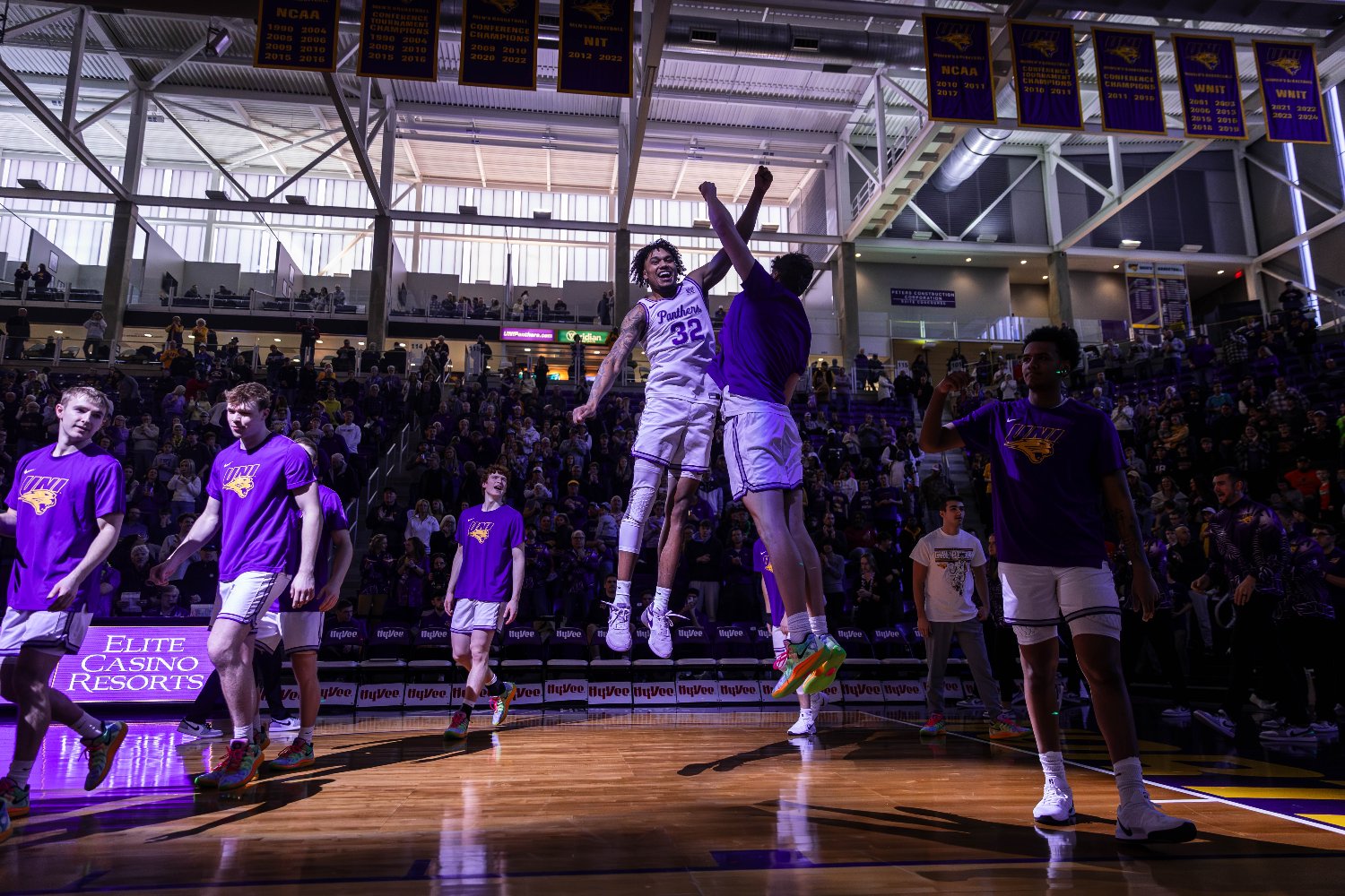 UNI Basketball's banner
