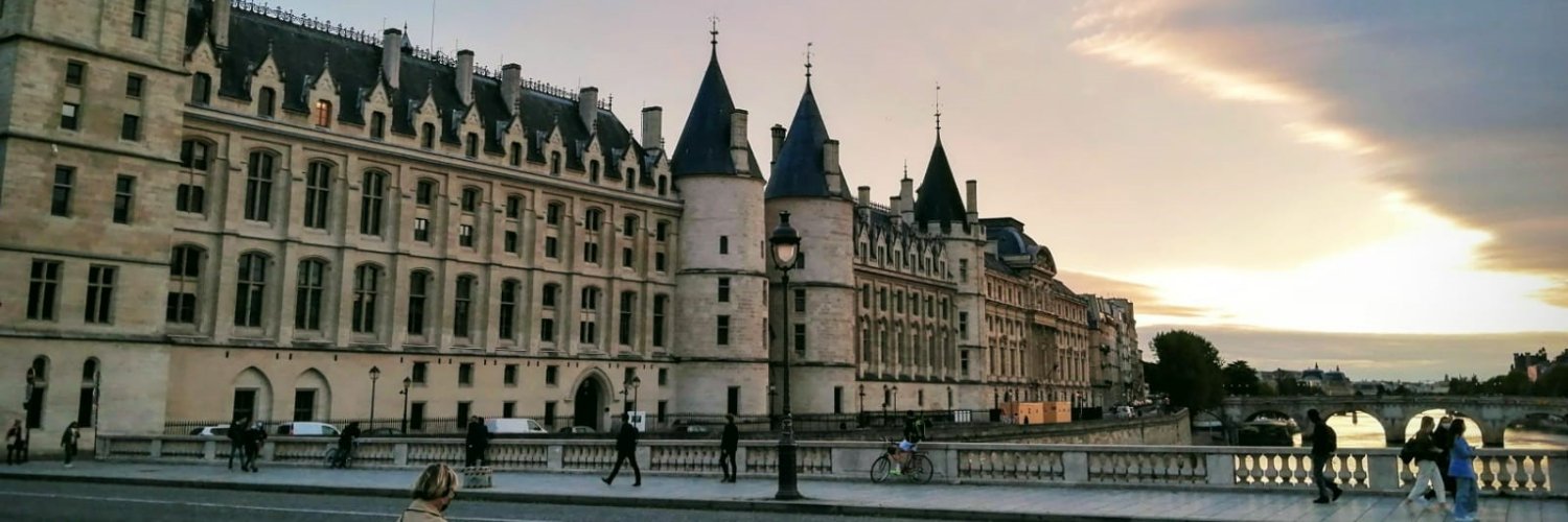APAParis's profile banner image