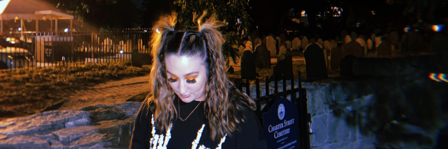 kaybarone's profile banner image