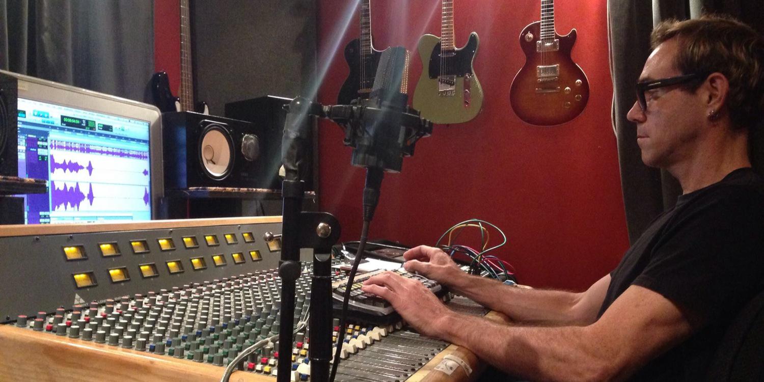 Derek O'Brien banner