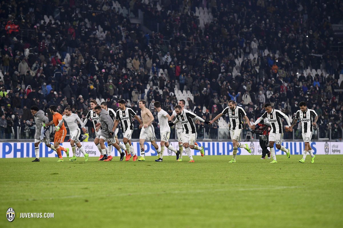 juvenistina's profile banner image