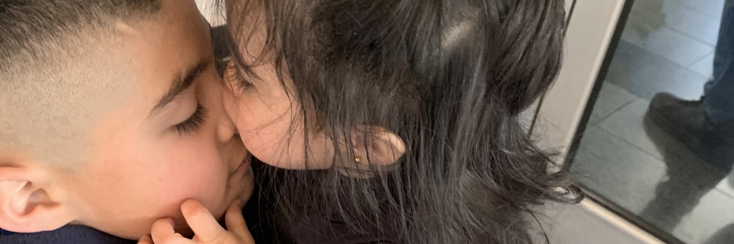 valevelez1605's profile banner image