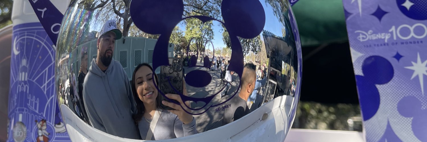 dvcvz_'s profile banner image