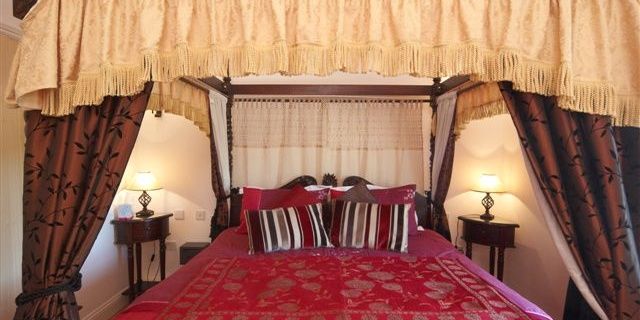 ShaveCrossInn banner