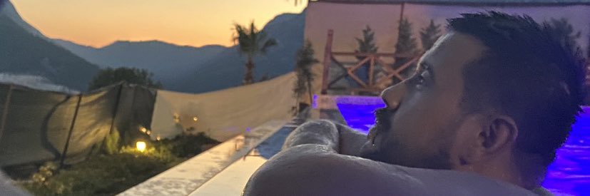26Efe's profile banner image