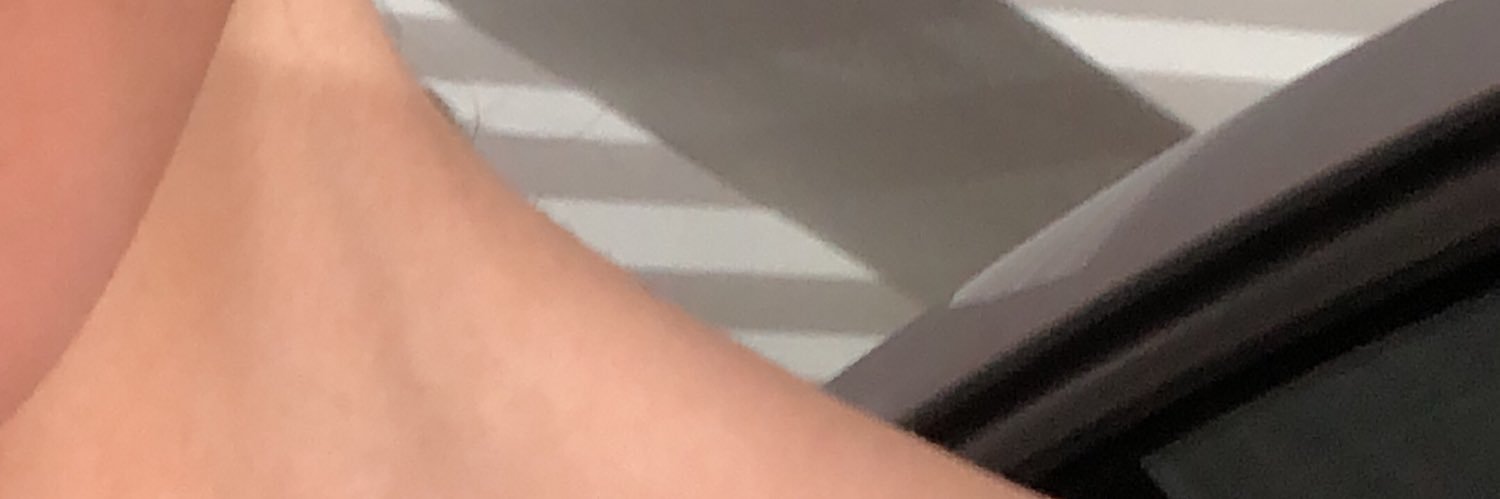 AnaLeon1's profile banner image