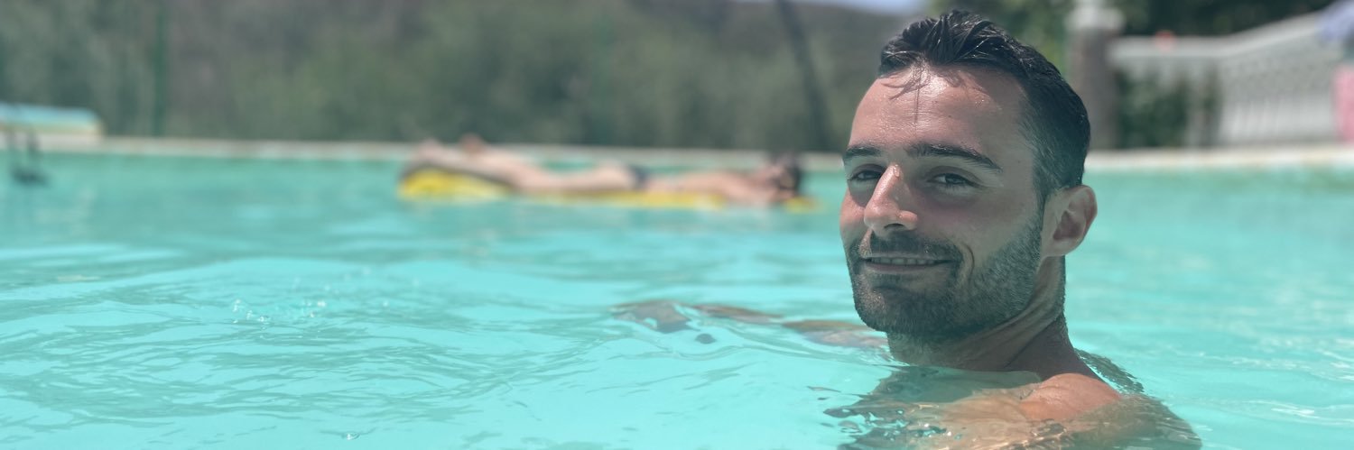 zropos's profile banner image