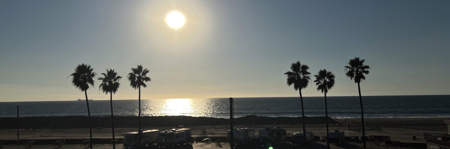 bytheoceanswave's profile banner image