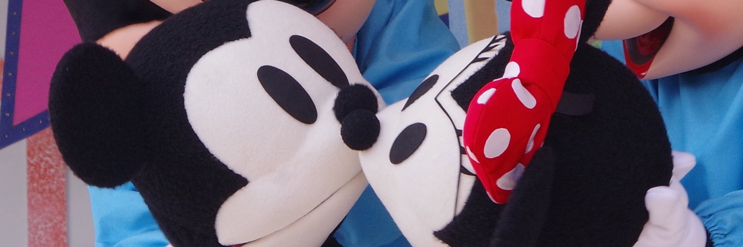 RMinnie1118's profile banner image