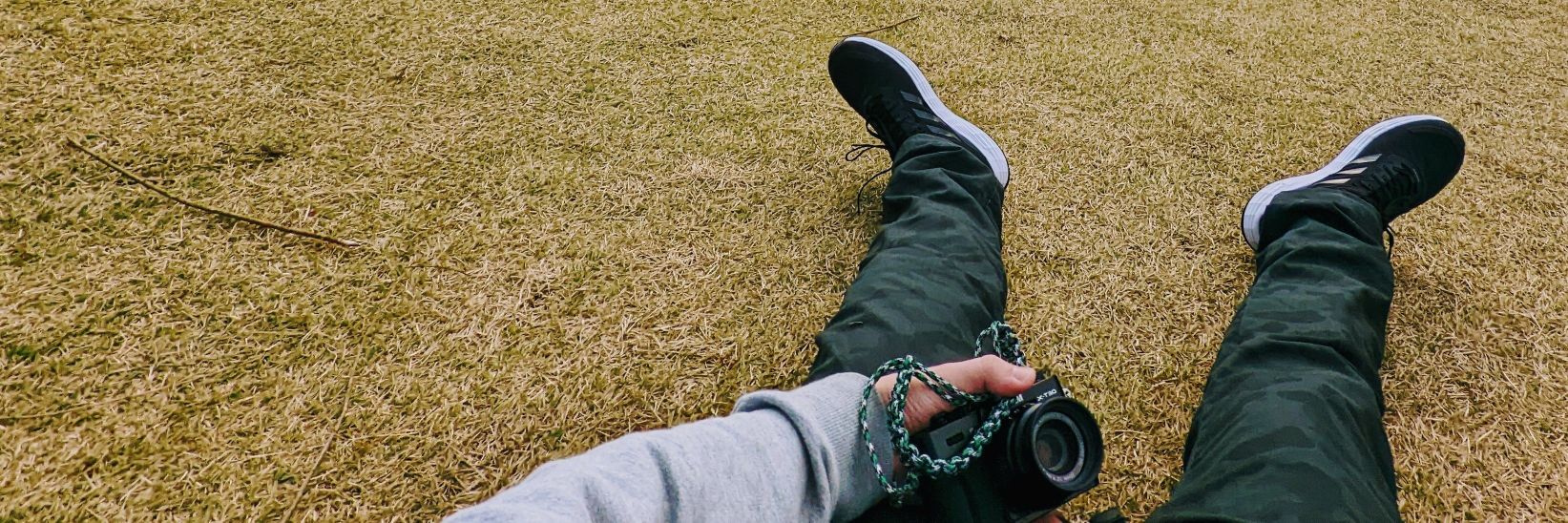 スリー 🦁 banner