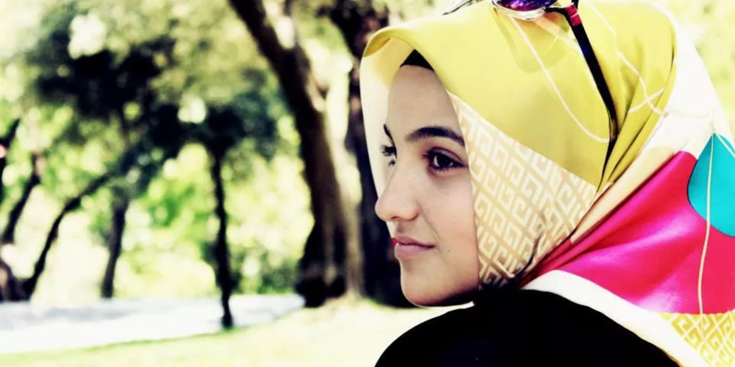6000Esra's profile banner image