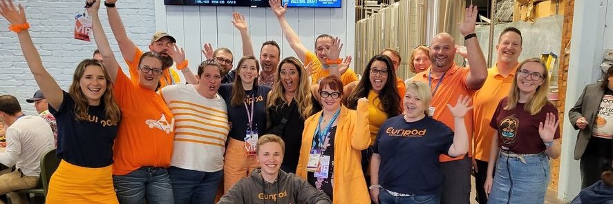 Ellen @curipod 🧡 banner