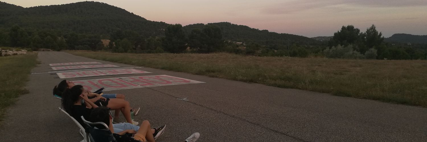 elenans__'s profile banner image