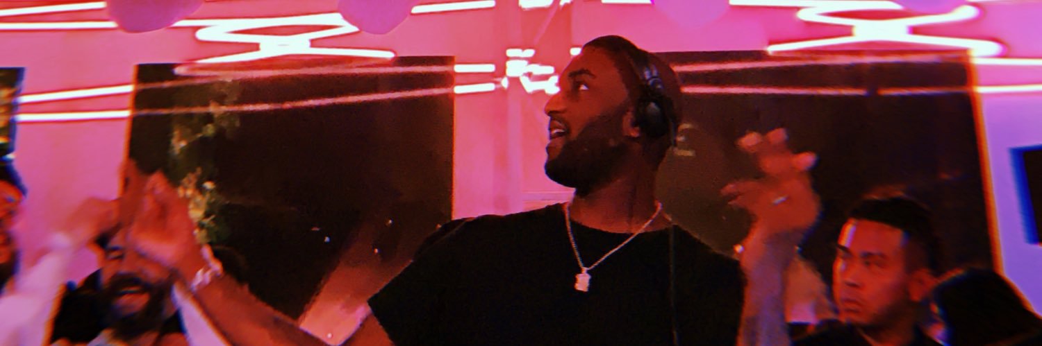 gr00vy_lou's profile banner image